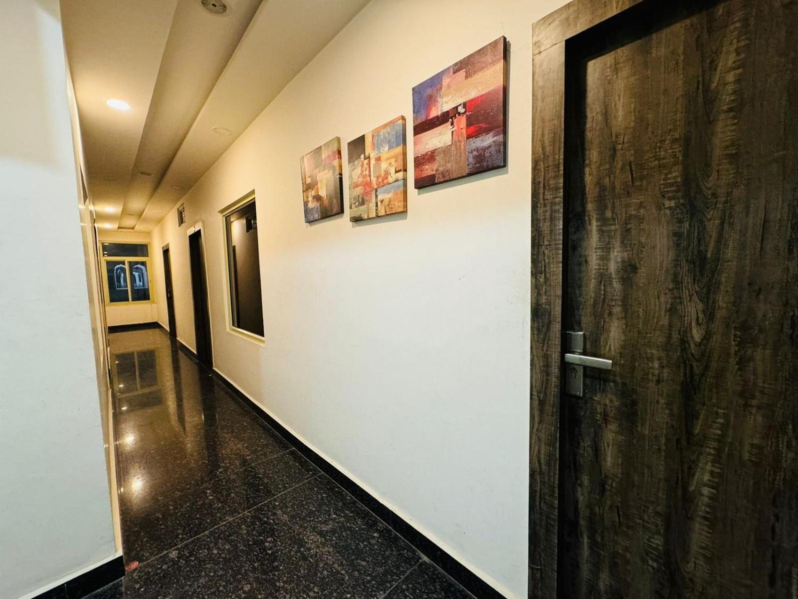 Hotel Pearl Inn Rudrapur Exterior photo