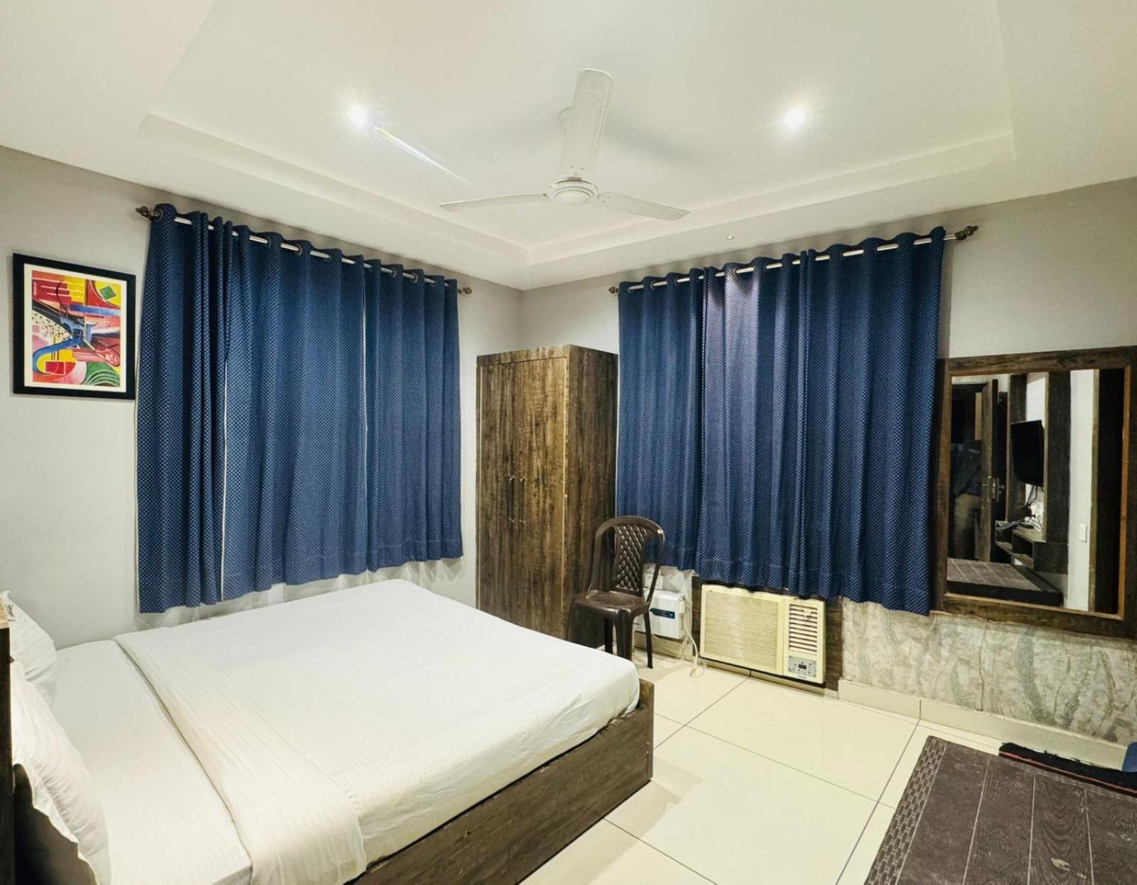 Hotel Pearl Inn Rudrapur Exterior photo